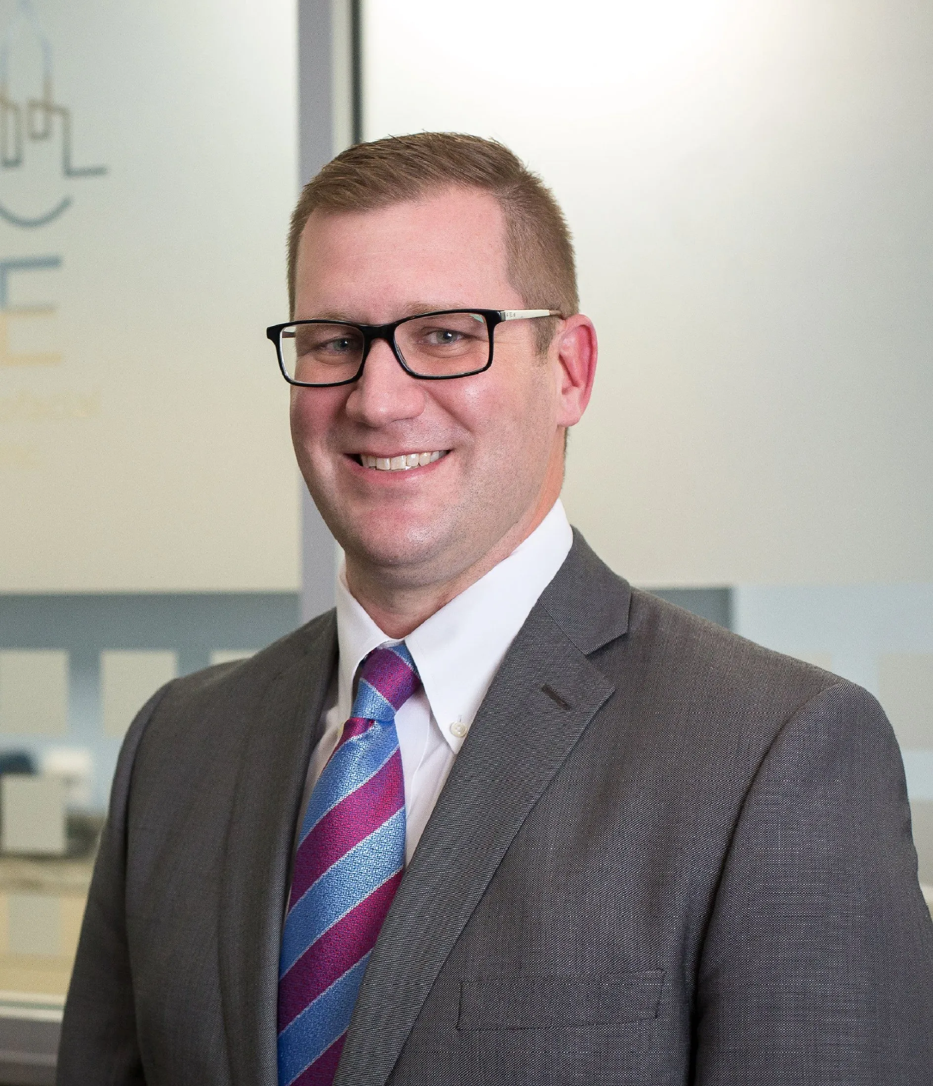 Dr. Erik Warren